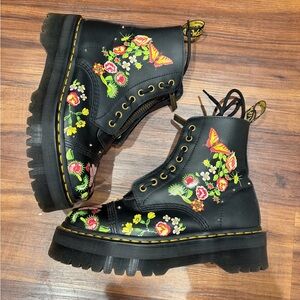 Dr. Martens SINCLAIR FLORAL BLOOM LEATHER PLATFORM BOOTS